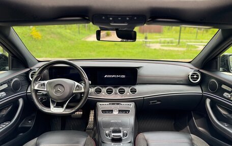 Mercedes-Benz E-Класс AMG, 2017 год, 3 900 000 рублей, 29 фотография