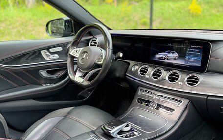 Mercedes-Benz E-Класс AMG, 2017 год, 3 900 000 рублей, 31 фотография