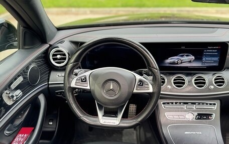 Mercedes-Benz E-Класс AMG, 2017 год, 3 900 000 рублей, 30 фотография