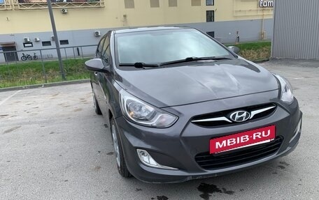 Hyundai Solaris II рестайлинг, 2011 год, 780 000 рублей, 3 фотография