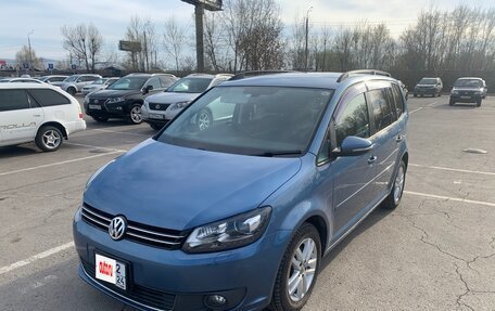 Volkswagen Touran III, 2013 год, 1 069 000 рублей, 2 фотография