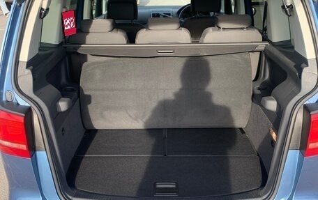 Volkswagen Touran III, 2013 год, 1 069 000 рублей, 4 фотография