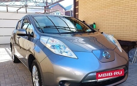 Nissan Leaf I, 2015 год, 870 000 рублей, 3 фотография
