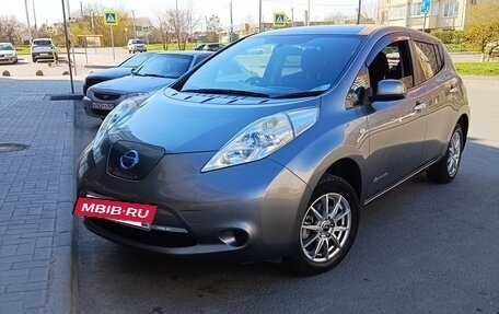 Nissan Leaf I, 2015 год, 870 000 рублей, 8 фотография