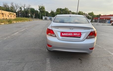 Hyundai Solaris II рестайлинг, 2013 год, 640 000 рублей, 7 фотография