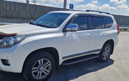 Toyota Land Cruiser Prado 150 рестайлинг 2, 2010 год, 3 100 000 рублей, 6 фотография