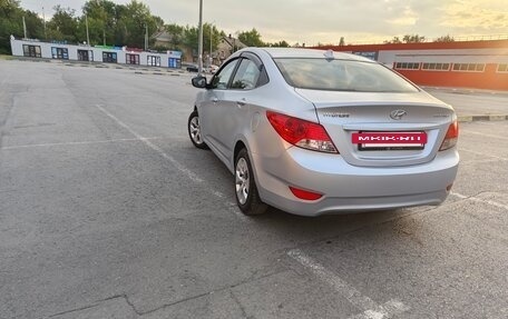 Hyundai Solaris II рестайлинг, 2013 год, 640 000 рублей, 8 фотография
