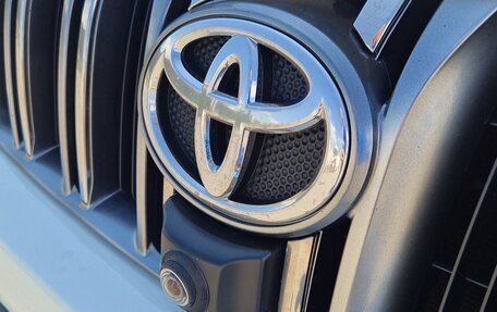 Toyota Land Cruiser Prado 150 рестайлинг 2, 2010 год, 3 100 000 рублей, 11 фотография