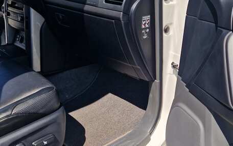 Toyota Land Cruiser Prado 150 рестайлинг 2, 2010 год, 3 100 000 рублей, 22 фотография
