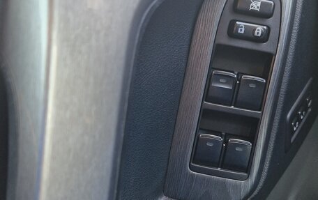 Toyota Land Cruiser Prado 150 рестайлинг 2, 2010 год, 3 100 000 рублей, 21 фотография