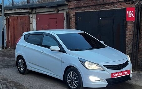 Hyundai Solaris II рестайлинг, 2015 год, 1 075 000 рублей, 7 фотография