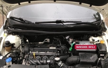Hyundai Solaris II рестайлинг, 2015 год, 1 075 000 рублей, 10 фотография