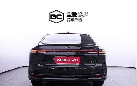 Toyota Crown, 2025 год, 6 400 000 рублей, 4 фотография