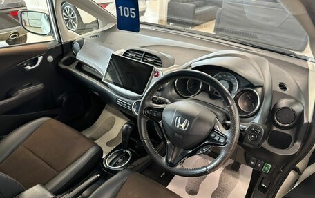 Honda Fit Shuttle I рестайлинг, 2012 год, 999 999 рублей, 11 фотография
