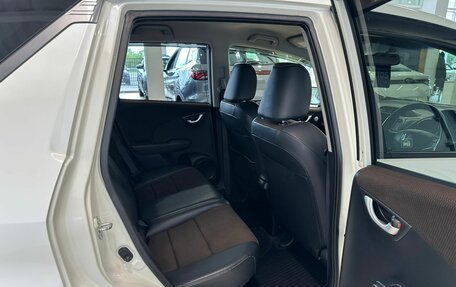 Honda Fit Shuttle I рестайлинг, 2012 год, 999 999 рублей, 18 фотография