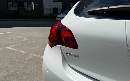 Opel Astra J, 2011 год, 830 000 рублей, 10 фотография