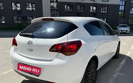 Opel Astra J, 2011 год, 830 000 рублей, 20 фотография
