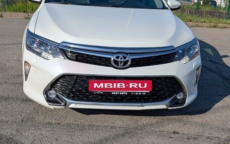Toyota Camry, 2016 год, 2 348 000 рублей, 7 фотография