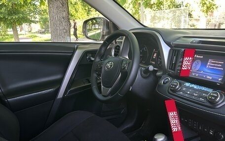 Toyota RAV4, 2018 год, 2 650 000 рублей, 11 фотография