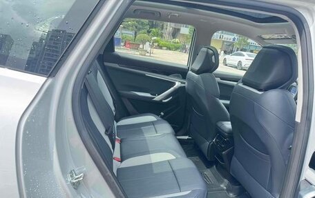 Geely Atlas, 2024 год, 2 140 000 рублей, 8 фотография