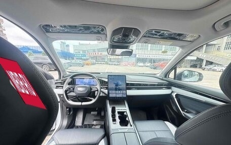 Geely Atlas, 2024 год, 2 140 000 рублей, 10 фотография