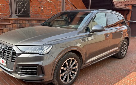 Audi Q7, 2021 год, 9 000 000 рублей, 6 фотография