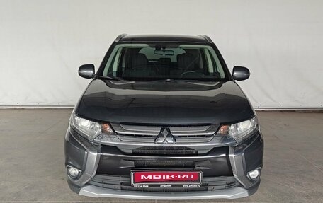 Mitsubishi Outlander III рестайлинг 3, 2018 год, 1 695 000 рублей, 2 фотография