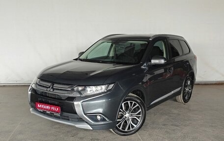 Mitsubishi Outlander III рестайлинг 3, 2018 год, 1 695 000 рублей, 1 фотография