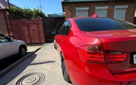 BMW 3 серия, 2011 год, 1 380 000 рублей, 14 фотография
