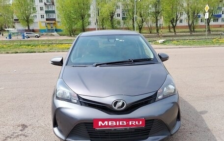 Toyota Vitz, 2016 год, 970 000 рублей, 4 фотография