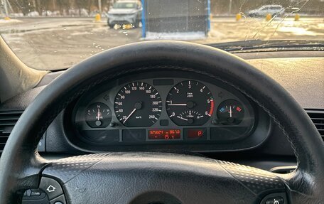 BMW 3 серия, 2004 год, 590 000 рублей, 10 фотография