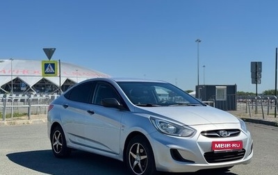 Hyundai Solaris II рестайлинг, 2013 год, 900 000 рублей, 1 фотография