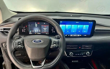 Ford Edge II рестайлинг, 2022 год, 2 120 200 рублей, 10 фотография