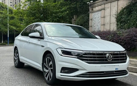 Volkswagen Jetta VII, 2022 год, 1 500 000 рублей, 2 фотография