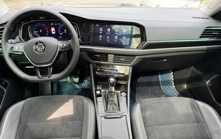 Volkswagen Jetta VII, 2022 год, 1 500 000 рублей, 12 фотография