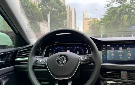 Volkswagen Jetta VII, 2022 год, 1 500 000 рублей, 13 фотография