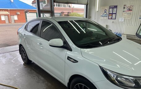KIA Rio III рестайлинг, 2015 год, 857 000 рублей, 6 фотография