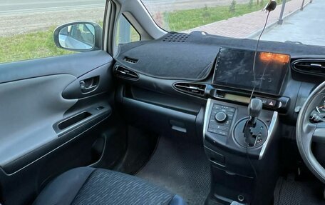Toyota Wish II, 2011 год, 1 150 000 рублей, 5 фотография
