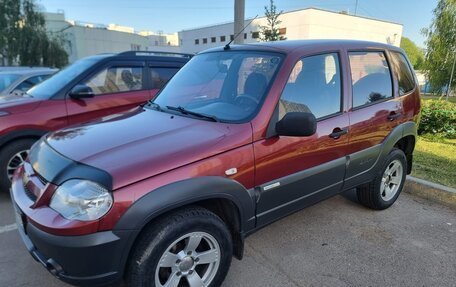 Chevrolet Niva I рестайлинг, 2011 год, 580 000 рублей, 3 фотография