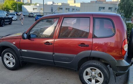Chevrolet Niva I рестайлинг, 2011 год, 580 000 рублей, 5 фотография
