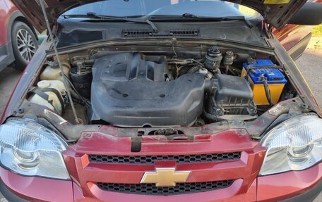 Chevrolet Niva I рестайлинг, 2011 год, 580 000 рублей, 8 фотография