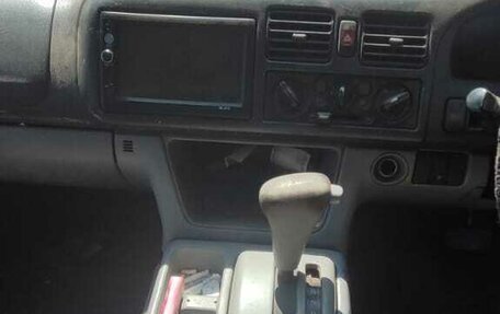 Mazda Bongo Friendee i рестайлинг, 1998 год, 470 000 рублей, 7 фотография