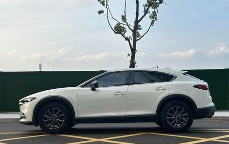 Mazda CX-4, 2022 год, 1 748 887 рублей, 7 фотография
