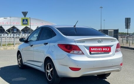 Hyundai Solaris II рестайлинг, 2013 год, 900 000 рублей, 4 фотография