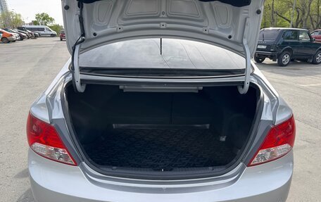 Hyundai Solaris II рестайлинг, 2013 год, 900 000 рублей, 12 фотография