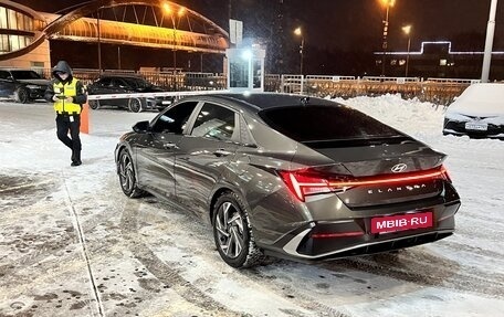 Hyundai Elantra, 2024 год, 2 500 000 рублей, 3 фотография