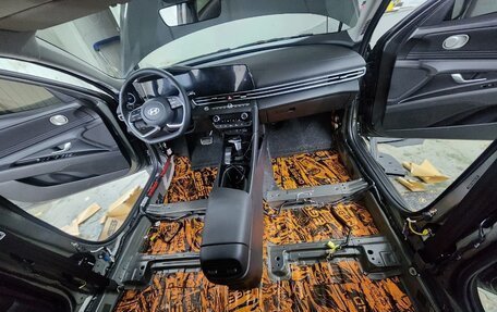 Hyundai Elantra, 2024 год, 2 500 000 рублей, 17 фотография