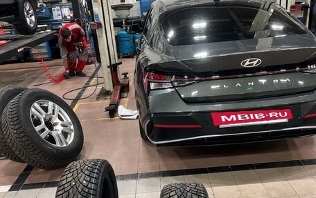 Hyundai Elantra, 2024 год, 2 500 000 рублей, 20 фотография