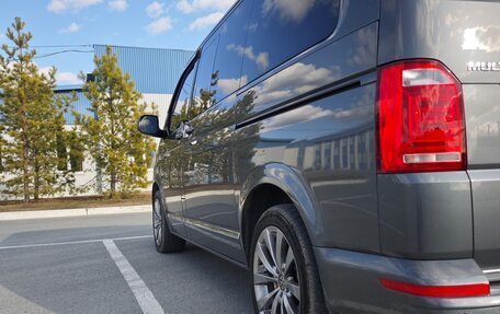 Volkswagen Multivan T6 рестайлинг, 2015 год, 3 250 000 рублей, 9 фотография