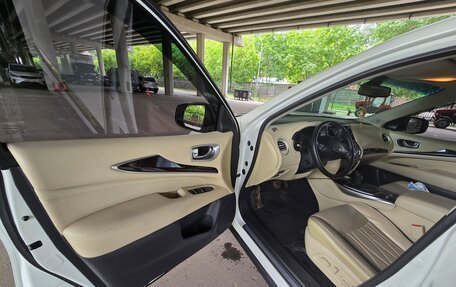Infiniti QX60 I рестайлинг, 2017 год, 3 050 000 рублей, 13 фотография
